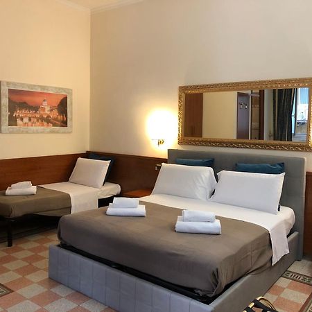 A Rosmini Suites Рим Экстерьер фото